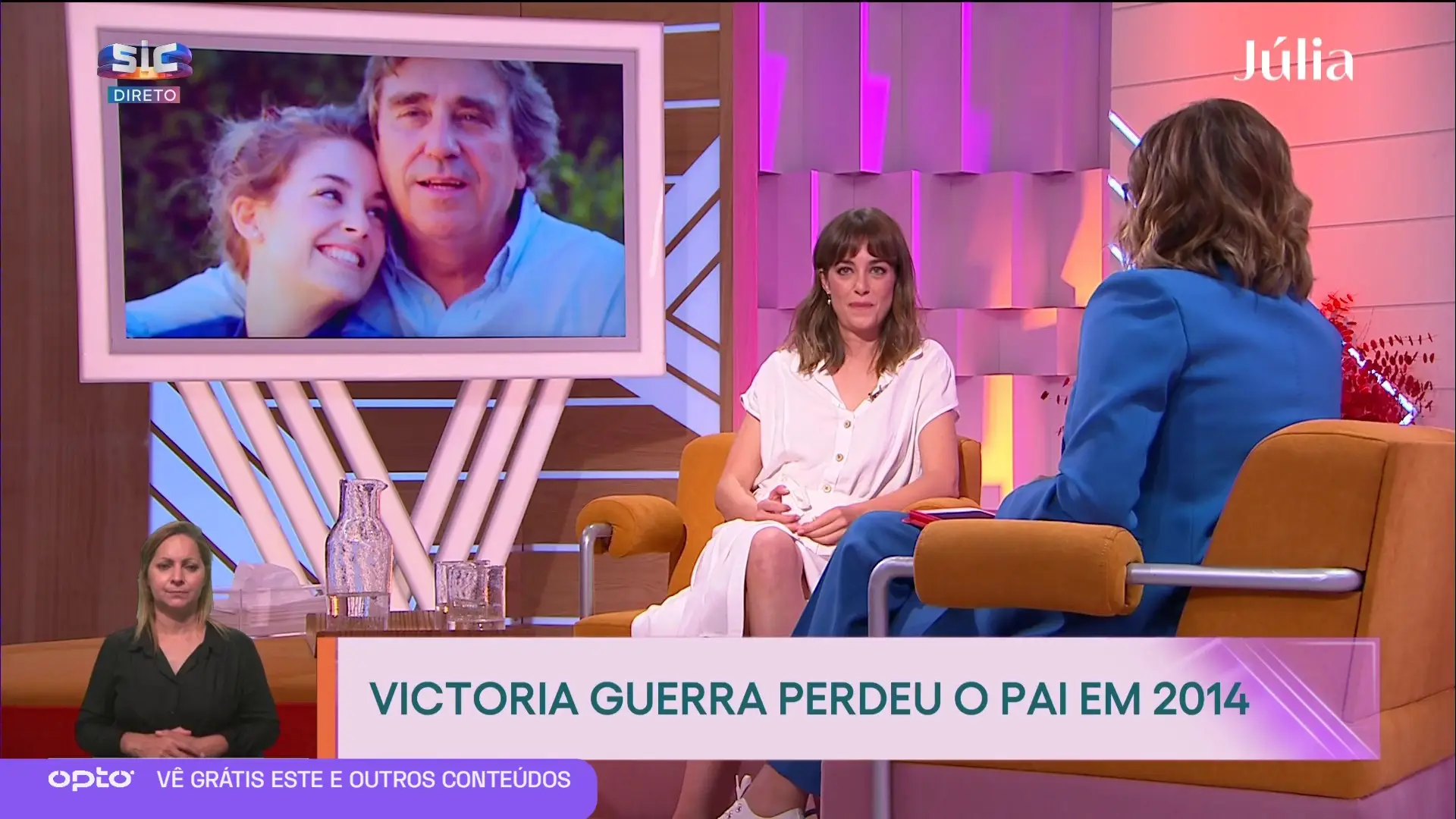 Victoria Guerra: “Com a perda do meu pai pus uma capa de durona”