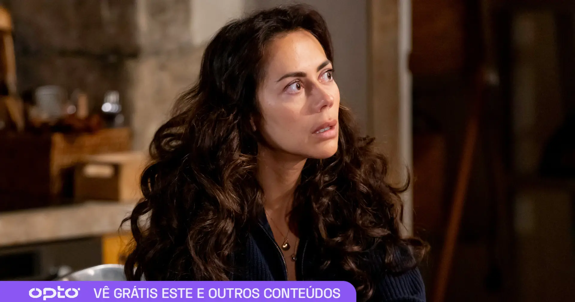 Resumo de Senhora do Mar Joana - 1.91x1