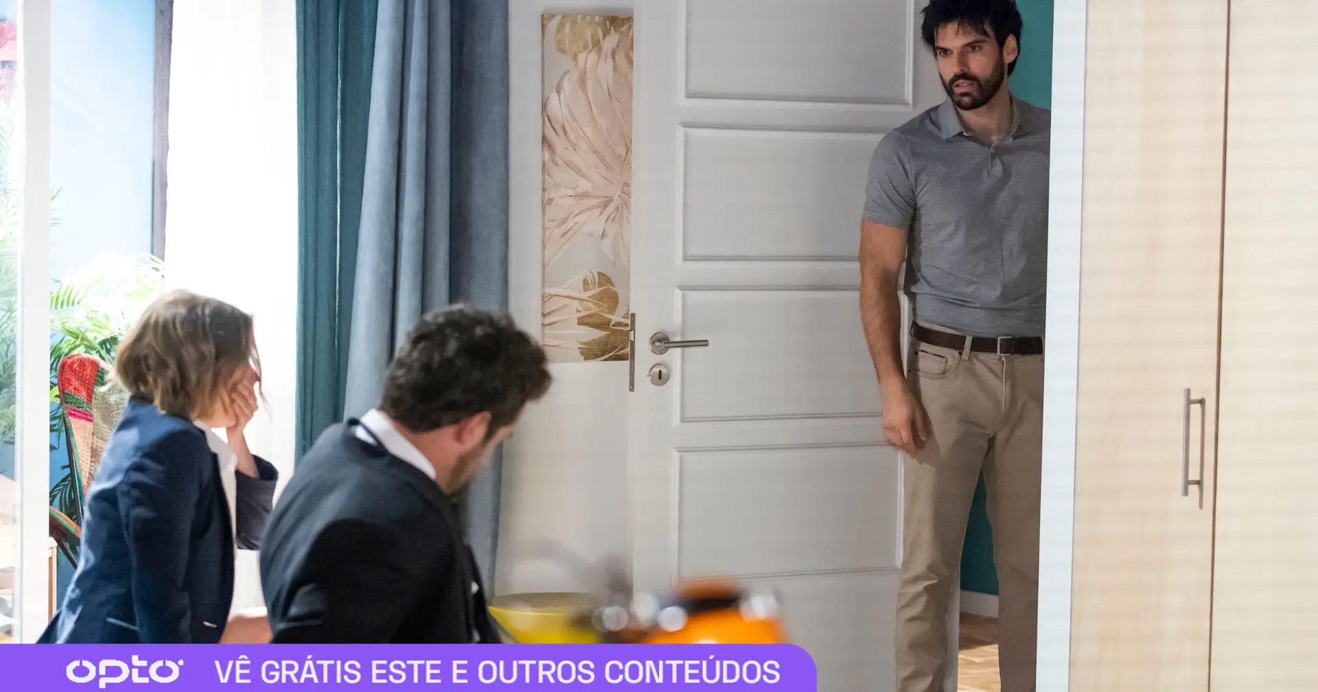 Resumo de Senhora do Mar Michael - 1.91x1