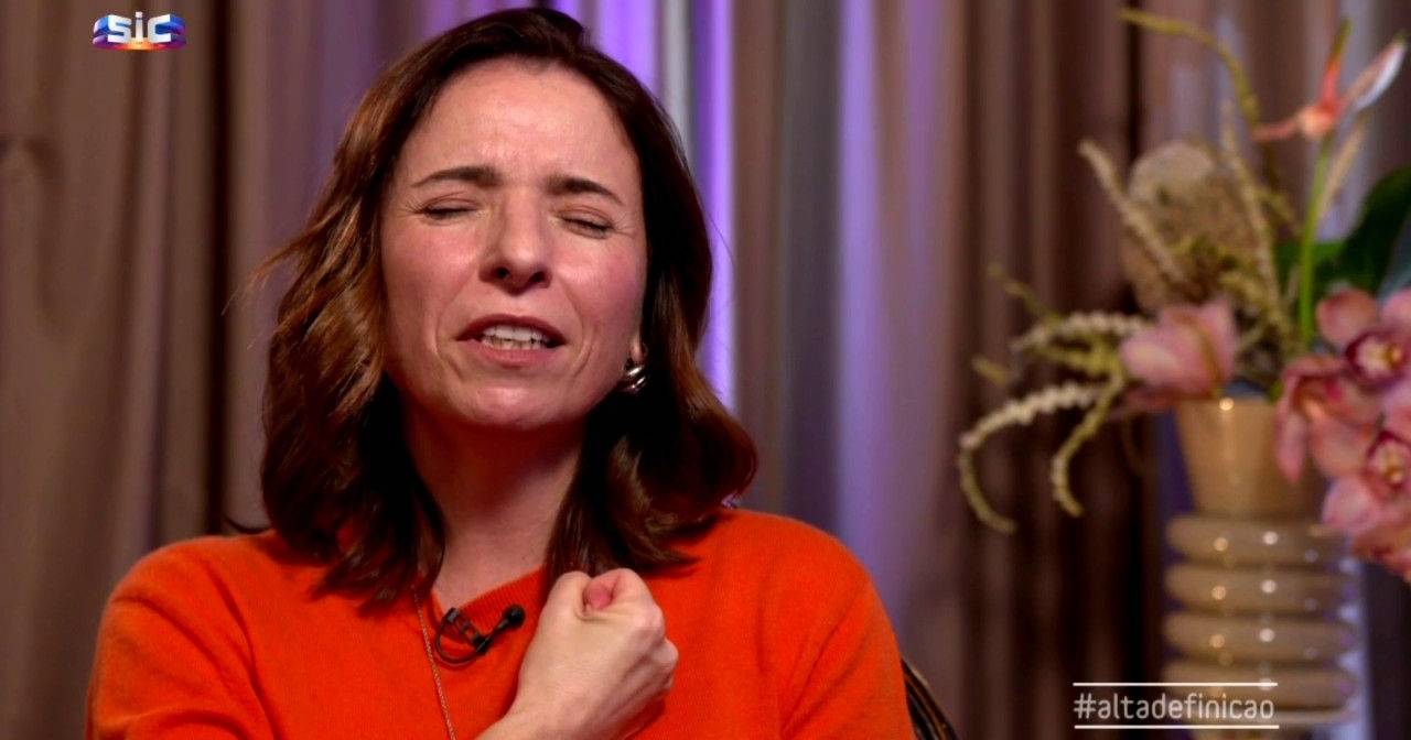 Fiquei super mal com isso e tive de lhe contar" - Anabela recorda  telefonema do filho sobre 'A Máscara' - SIC