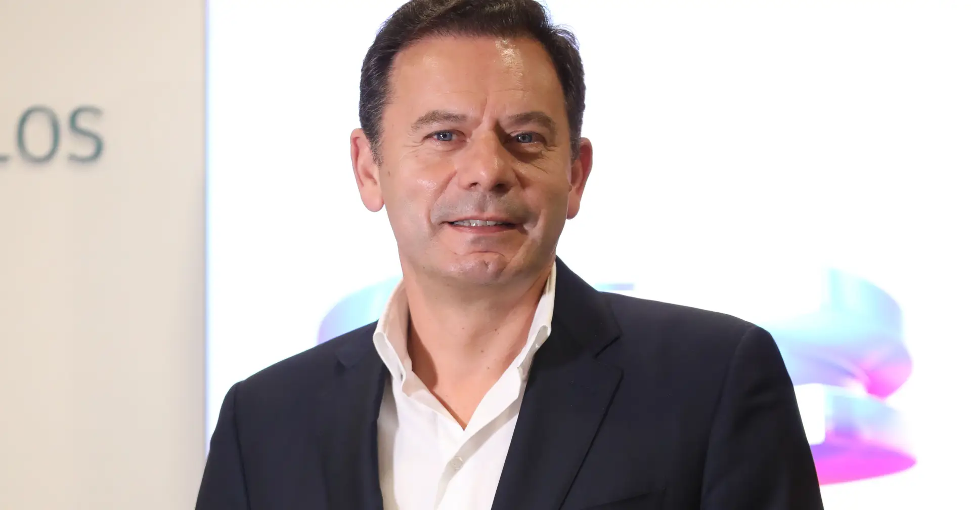 Exclusivo! Quem é que está sempre a pedir penálti sem razão? Luís ...