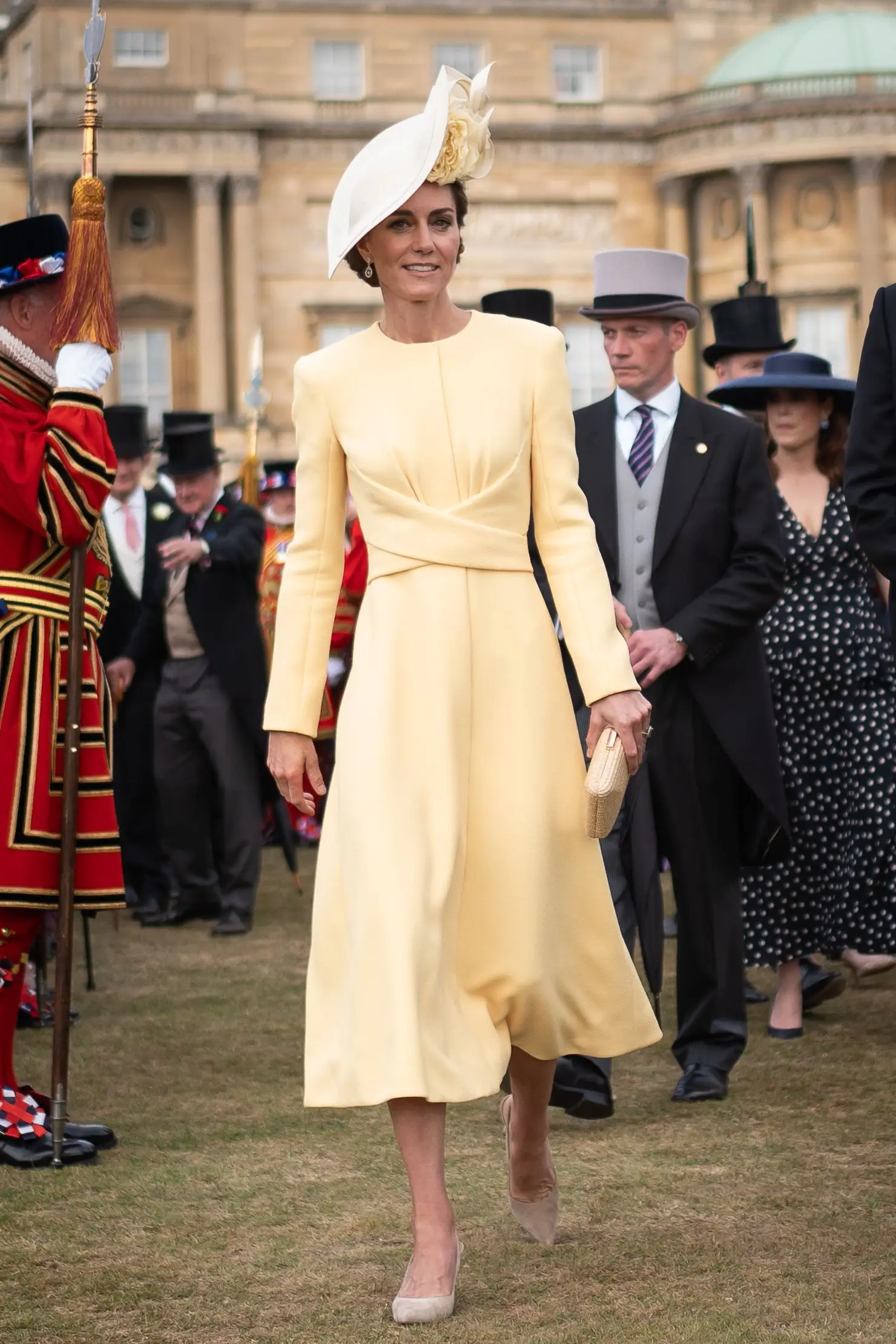 Mais radiante que nunca! Veja os recentes looks de Kate Middleton 