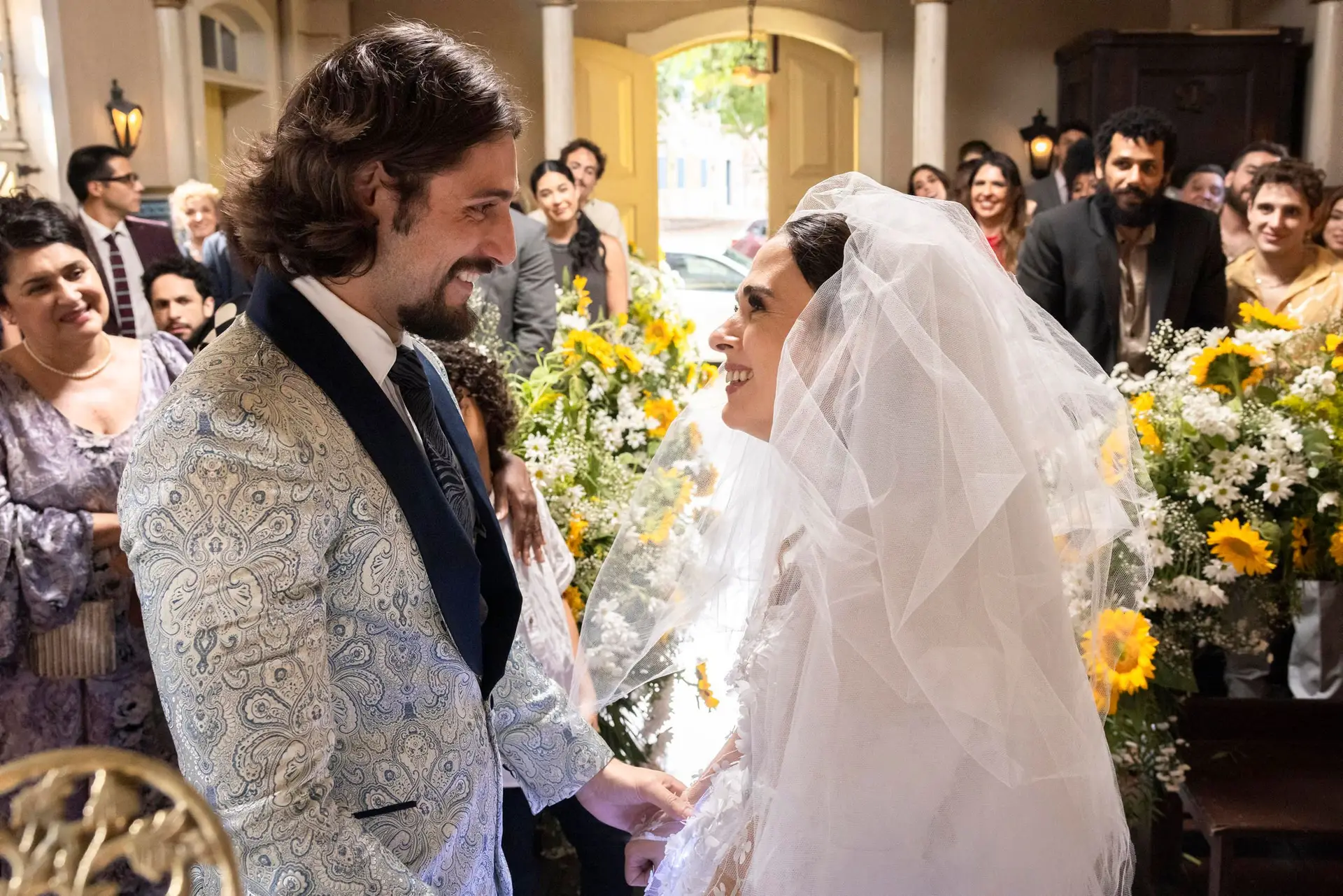 Resumo 'Terra e Paixão': Anely e Natercinho casam-se 