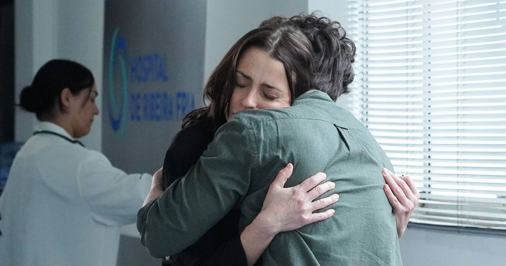 Sofia e Gonçalo são apanhados em momento cúmplice por quem menos esperam