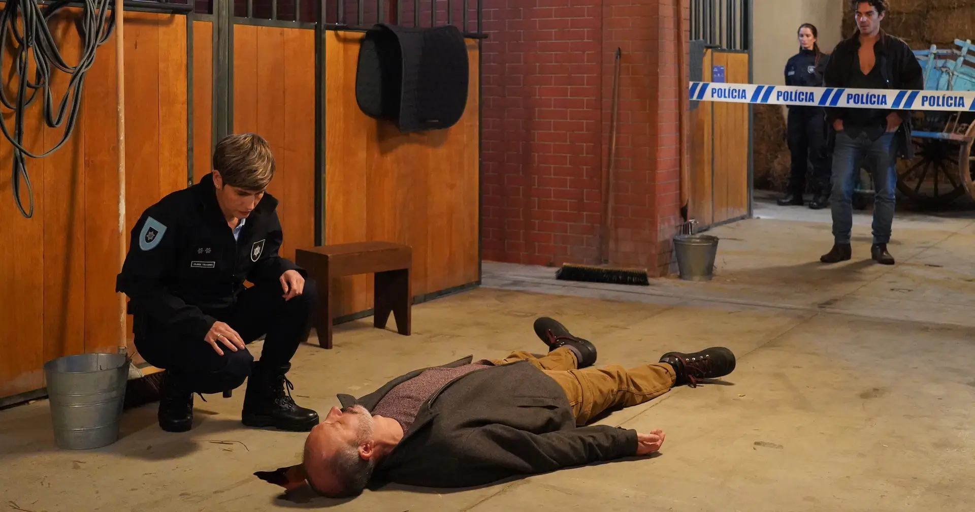 Resumo 39 A Heran a 39 Capit o Cunha - 1.91x1