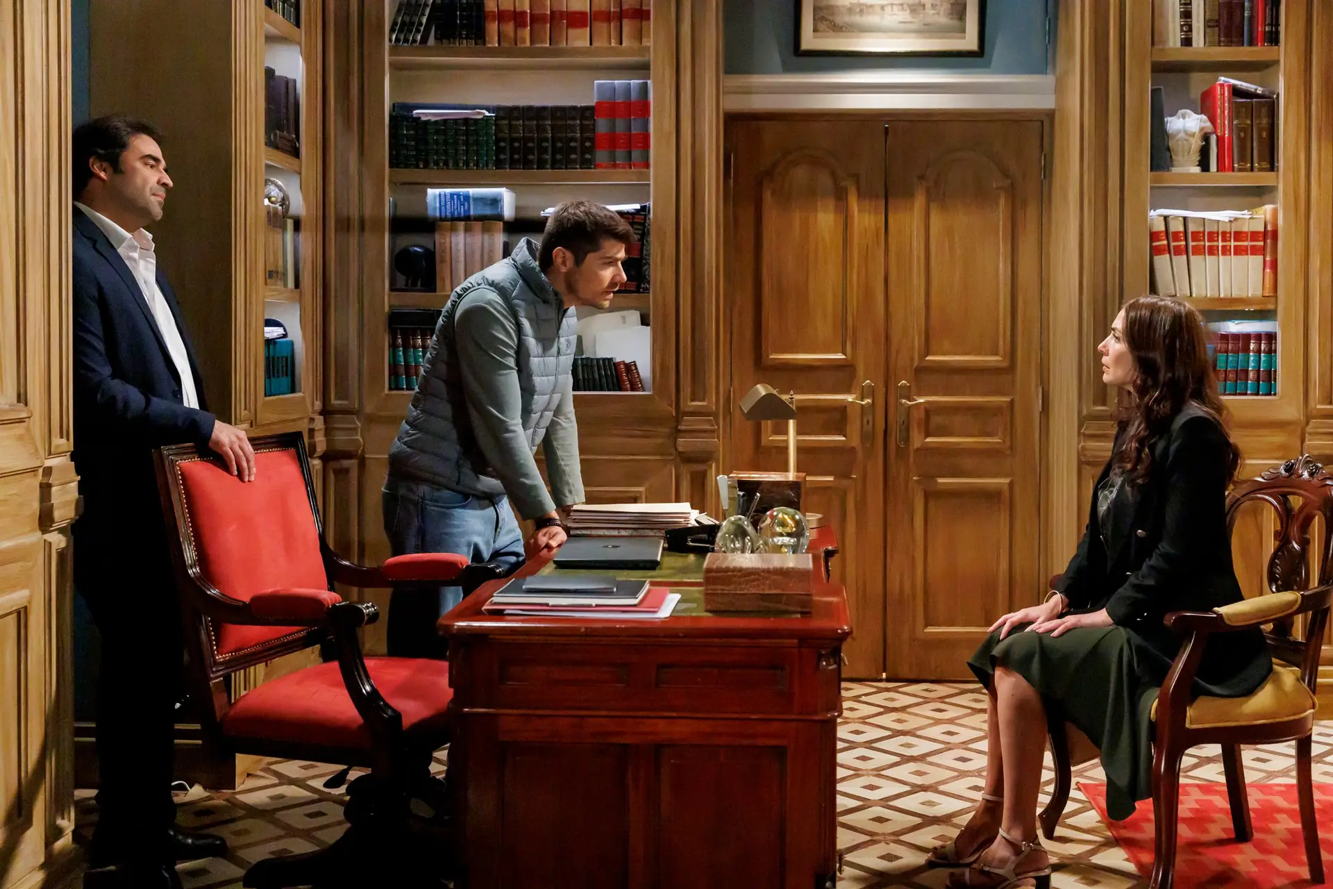 Resumo 'A Promessa': Tomás desconfia de Olga após queixa contra Helena