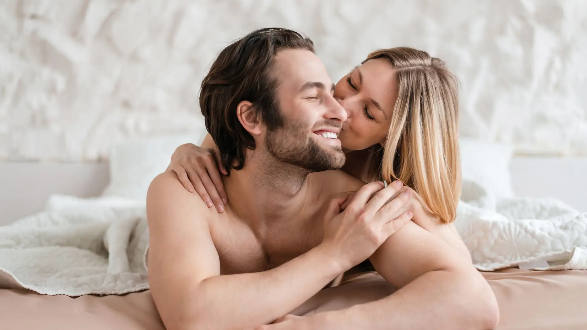 Amor com bónus: empresário premeia casais que engravidam nos seus hotéis