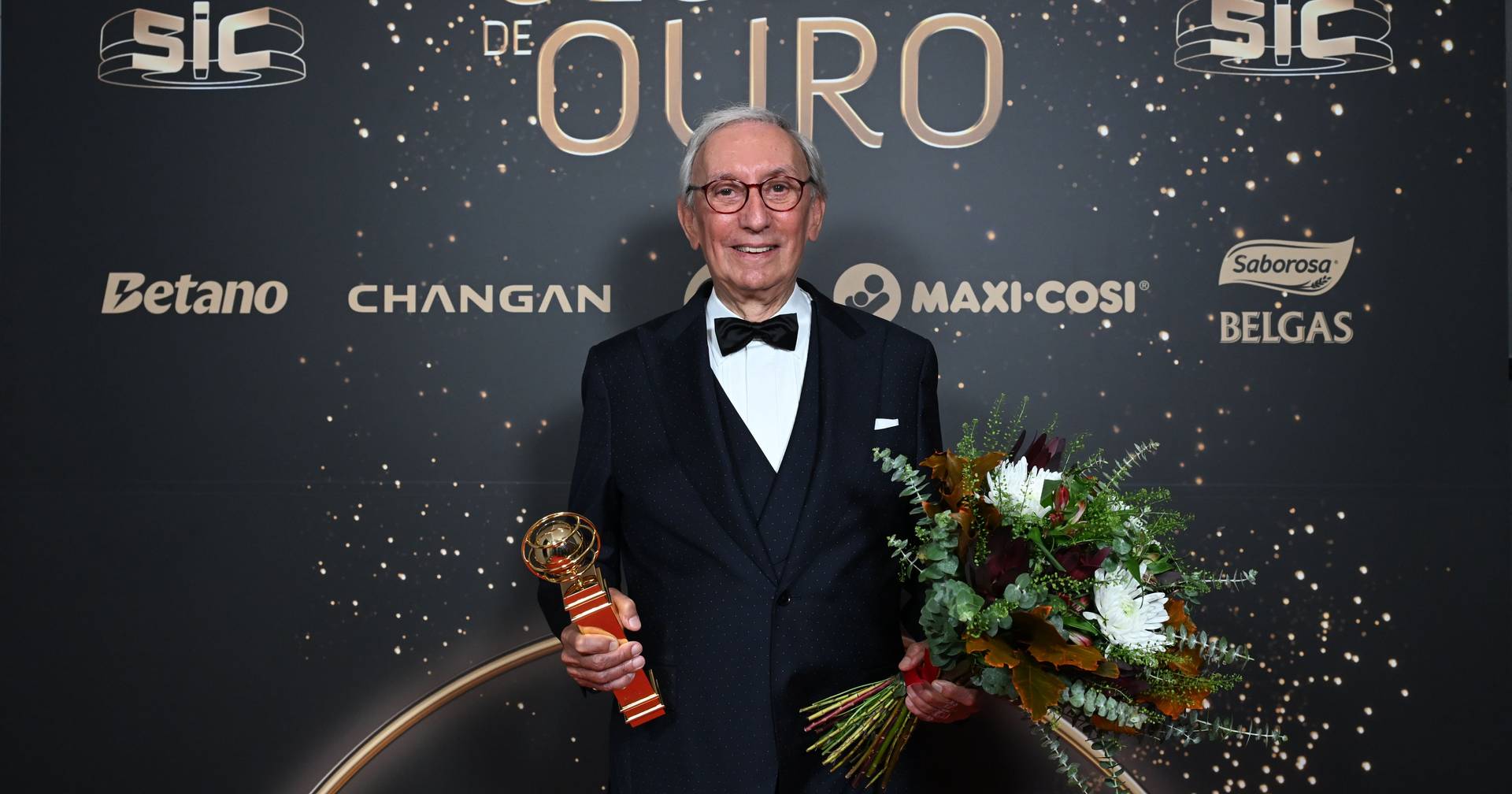 Júlio Isidro homenageado com o Globo Mérito e Excelência recorda o primeiro 'não' da carreira: "Não ficas porque és o mais feio"