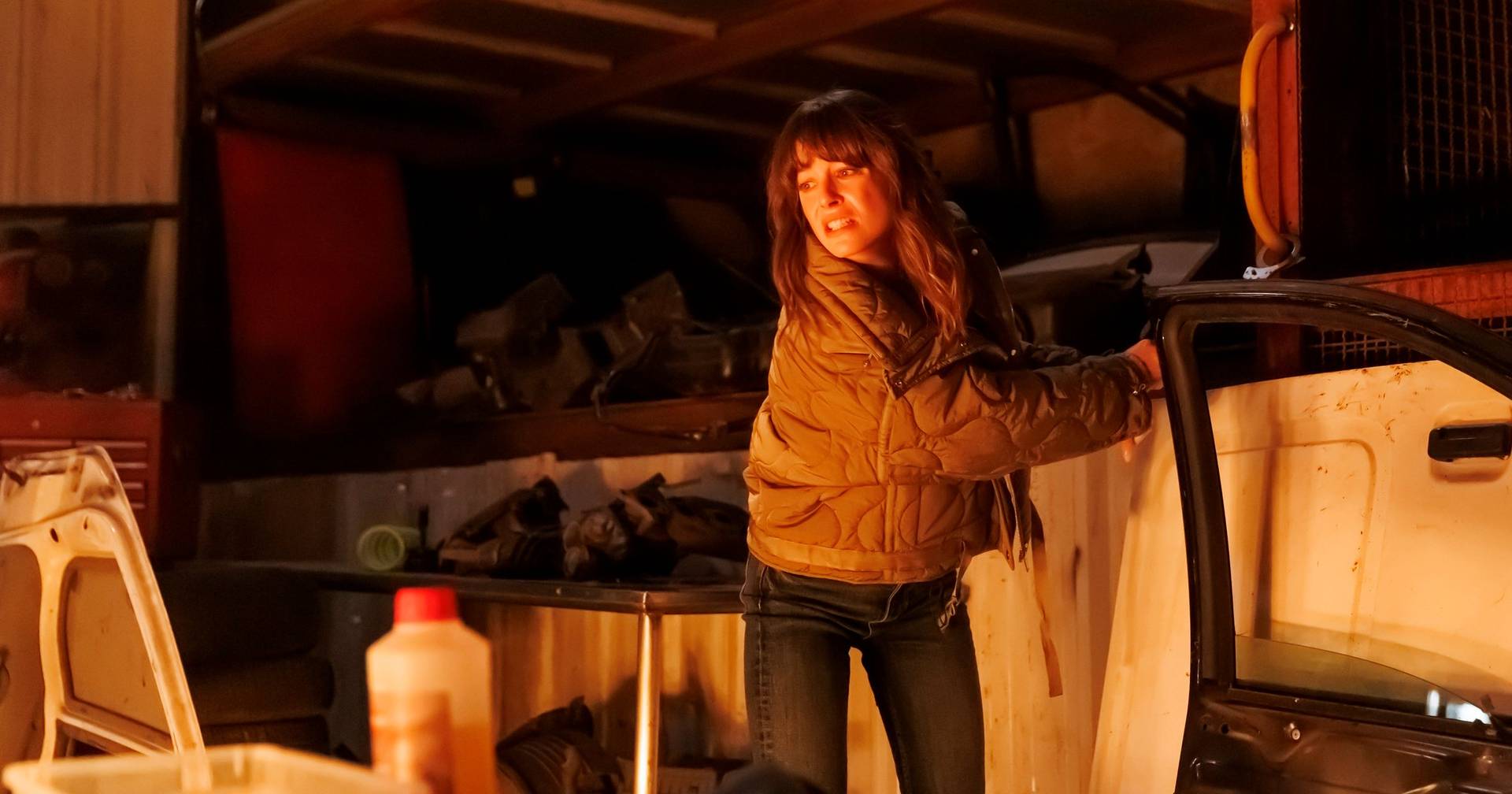 Crueldade sem limites! Olga abandona Verónica e Laura nas chamas: "Nenhuma  vai sair daqui com vida"