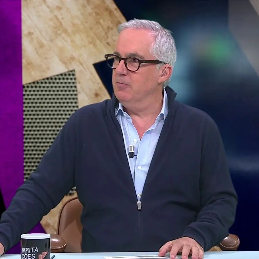 "Chateia-me desistires logo!"- Terá sido desta que José de Pina se esforçou para acertar a piada de Pedro Boucherie?