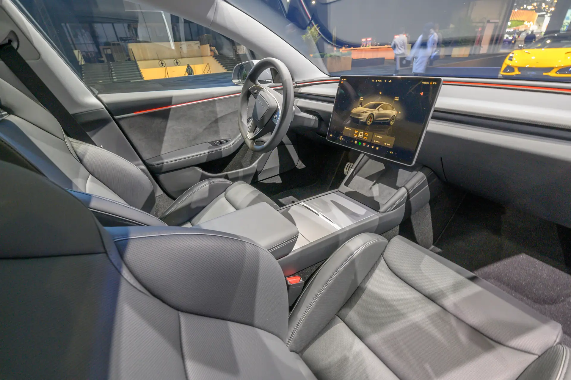 O que se está a passar com a Tesla?