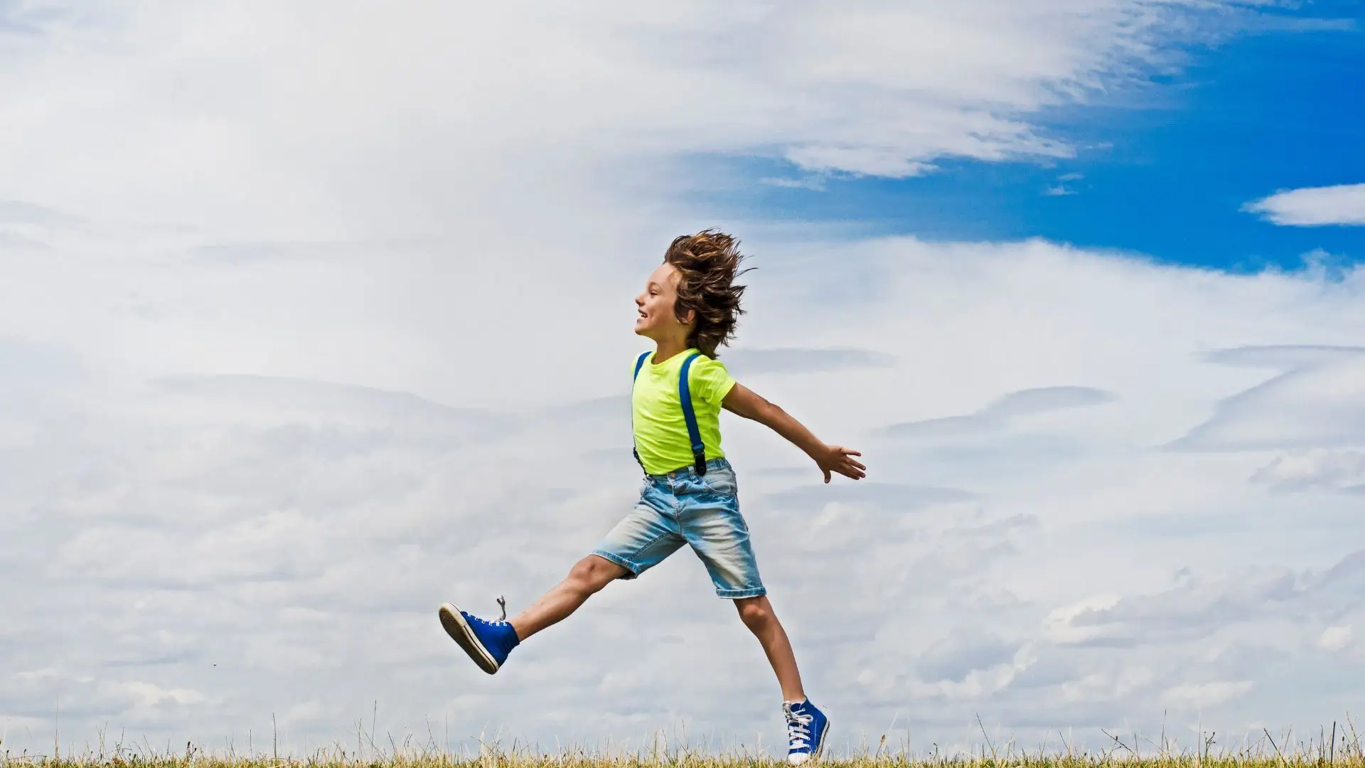 Se a Terra é redonda, o que nos salva de cair no espaço?