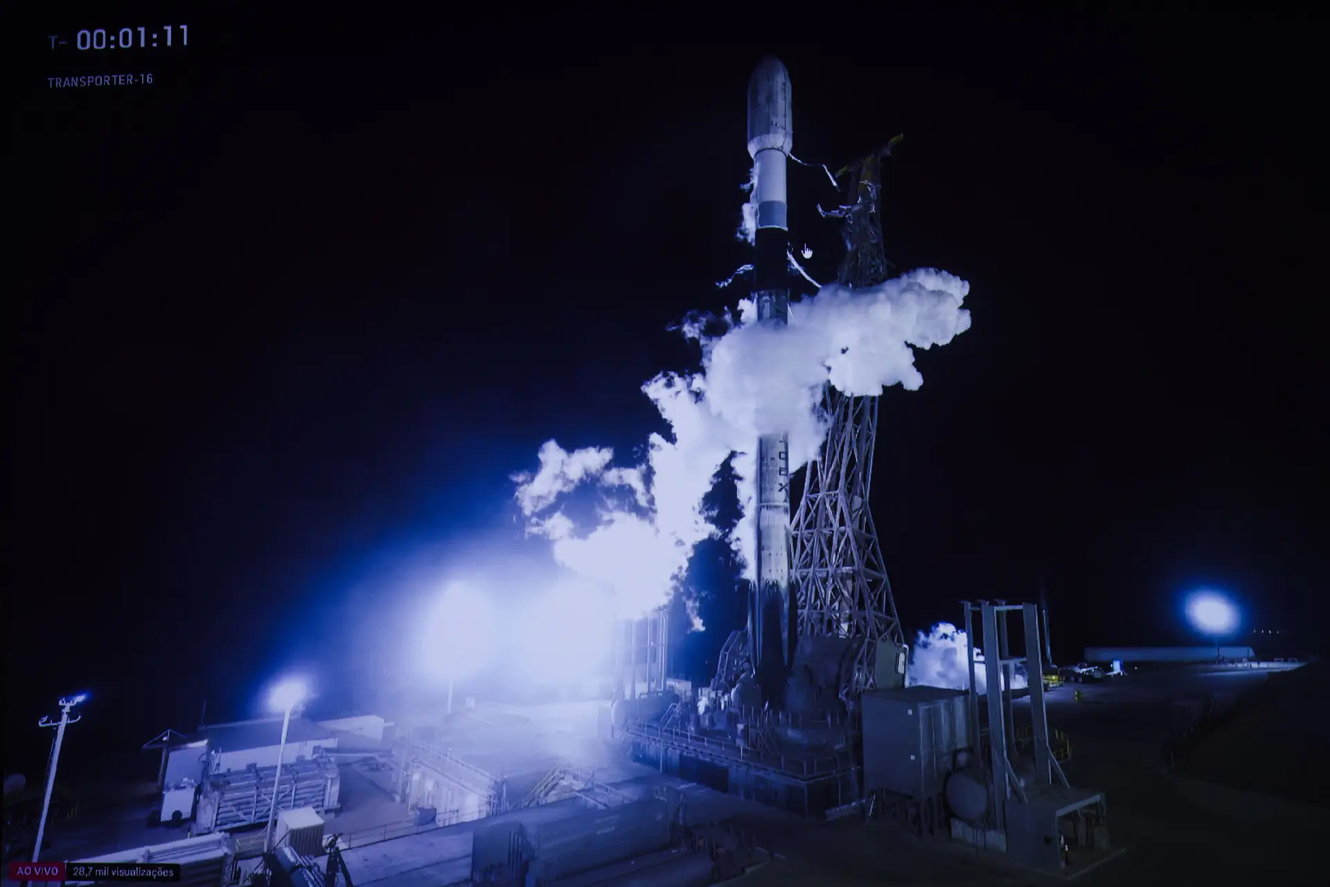 Satélites portugueses lançados para o espaço