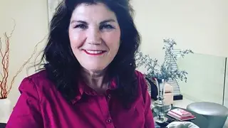 Dolores Aveiro dá os parabéns à neta nas redes sociais