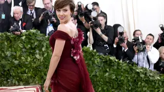 Met Gala: A história por trás da escolha do vestido de Scarlett Johansson