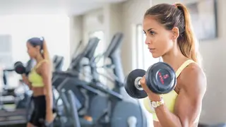 Filha de Carolina Patrocínio já tenta treinar como a mãe