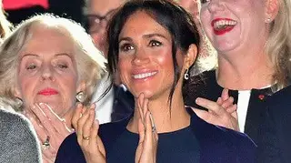Meghan Markle usa vestido de uma estilista de eleição de Kate Middleton