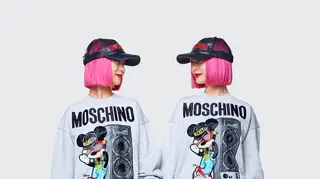 Conheça a coleção da H&M x Moschino