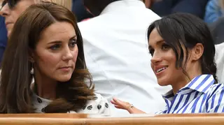 Meghan Markle e Kate Middleton contrastam totalmente no tradicional almoço de Natal