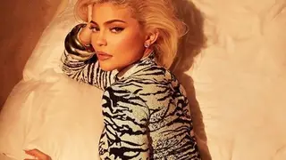 Kylie Jenner pinta o cabelo com uma nova cor surpreendente