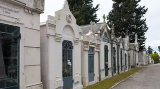 Câmara Municipal de Lisboa convida a visitar o Cemitério dos Prazeres no Dia dos Namorados
