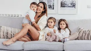 Vestir filhos pequenos: tarefa fácil ou uma guerra? Carolina Patrocínio responde