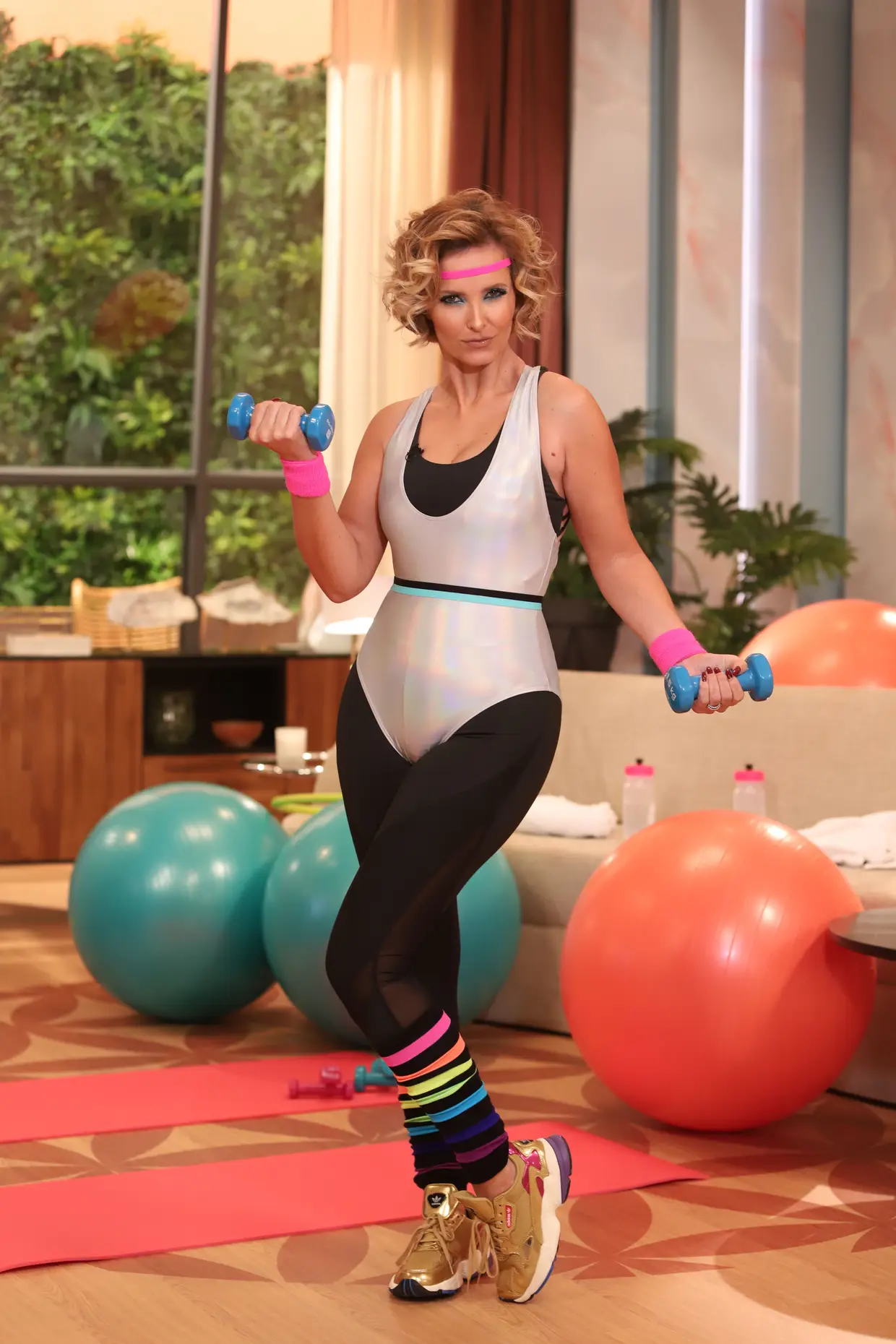 Look do início do 11º programa - exercício físico com Carolina Patrocínio