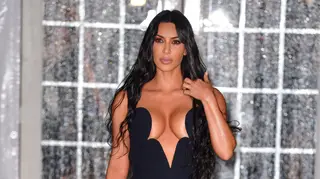 ‘Look’ transparente de Kim Kardashian não agrada a todos: “Desculpa, mas é horrível!”