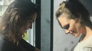 Melânia Gomes e Joana Câncio comparam barrigas: “É preciso renovar a ideia que temos dos corpos”