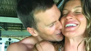Dez anos depois, Gisele Bündchen e Tom Brady mostram fotos inéditas do casamento