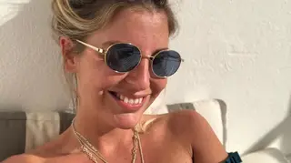 Grávida, Jessica Athayde arrasa com decote profundo