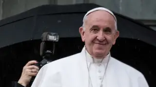 Papa Francisco obrigado a cancelar compromisso após apresentar sintomas gripais