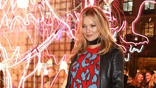 Aos 45 anos, Kate Moss posa nua e encanta: “Fabulosa”