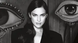 Irina Shayk volta a mostrar o seu lado mais ousado em campanha publicitária