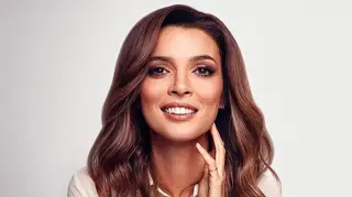 Maria Cerqueira Gomes surpreende vestida de noiva