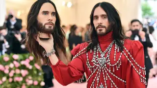 Jared Leto perde a cabeça na Met Gala