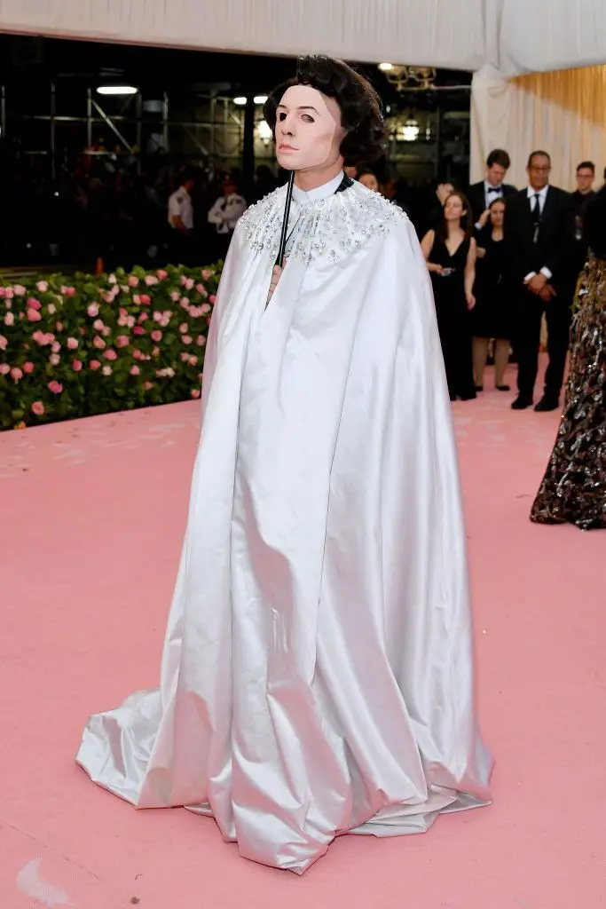 Ezra Miller na Met Gala 2019