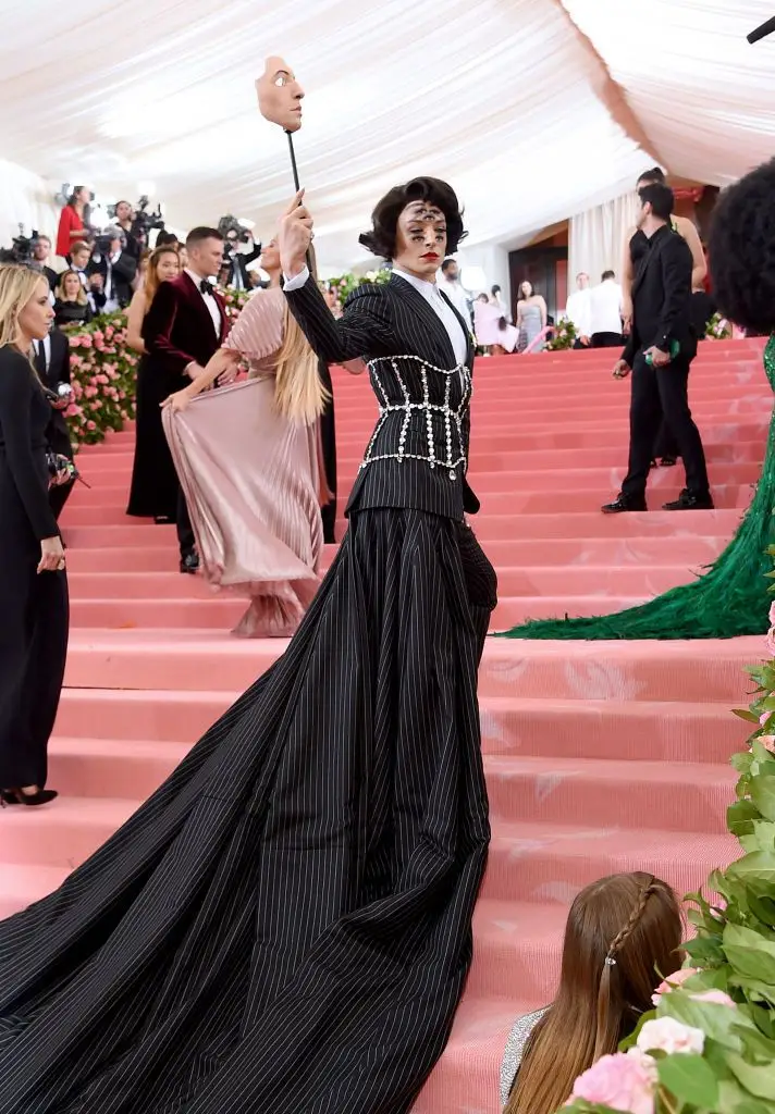 Ezra Miller na Met Gala 2019