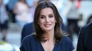 O vestido de 19,99 euros de Letizia que está conquistar as fãs...ainda não esgotou