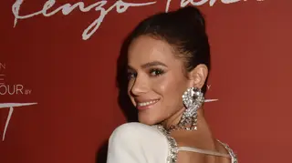 Bruna Marquezine surpreende com novo visual: "Beleza do Egito"