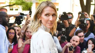 Celine Dion usa colar de 'Titanic' e redes sociais entram em delírio