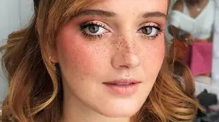 Carolina Deslandes mostra-se sem maquilhagem e surpreende os seguidores