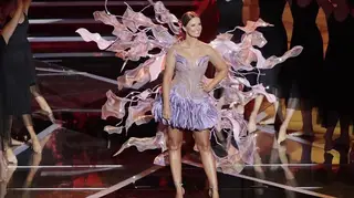 Primeiro vestido usado por Cristina Ferreira nos Globos de Ouro destruído após saída do palco