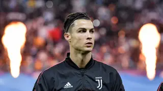 Cristiano Ronaldo deixa crescer o cabelo e entra em 2020 com novo visual