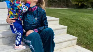 Laura Figueiredo e a filha vestem biquínis a combinar: "Até o pai entrou no 'pendant'"