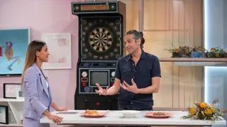 Aprenda a fazer 'Abacate Recheado com Mousse de Chocolate e Pistachios com Canela'