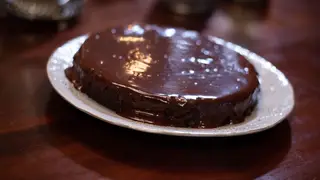 Sobremesa de comer e chorar por mais: 'Maravilha de chocolate'