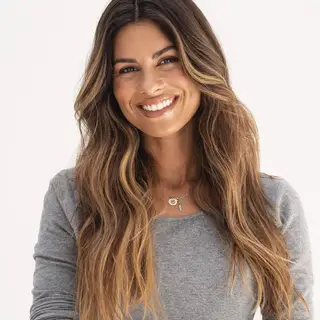 Carolina Loureiro muda de visual: "Adeus cabelo. Olá, nova personagem"