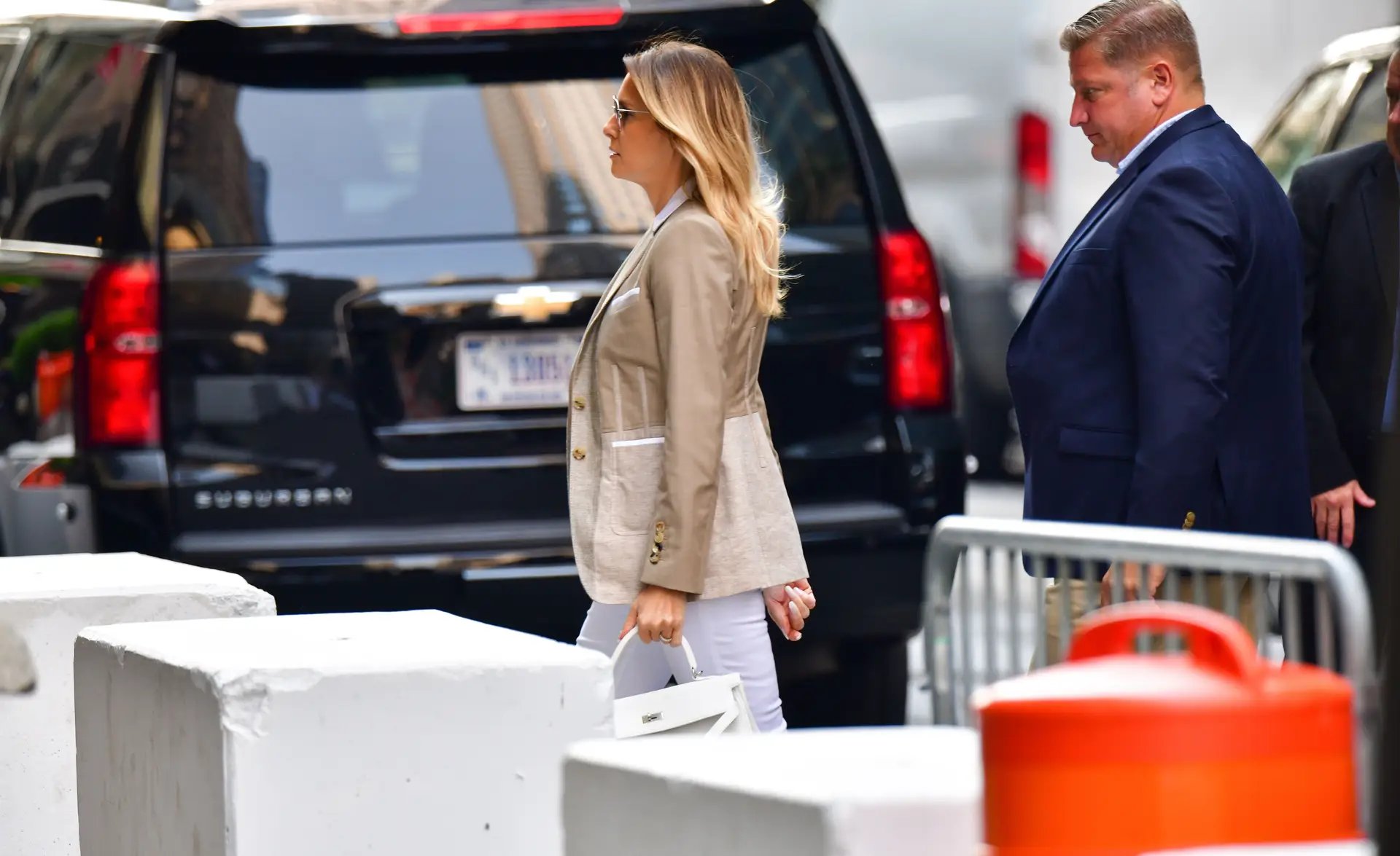 Melania Trump é vista pela primeira vez depois de abandonar a Casa Branca