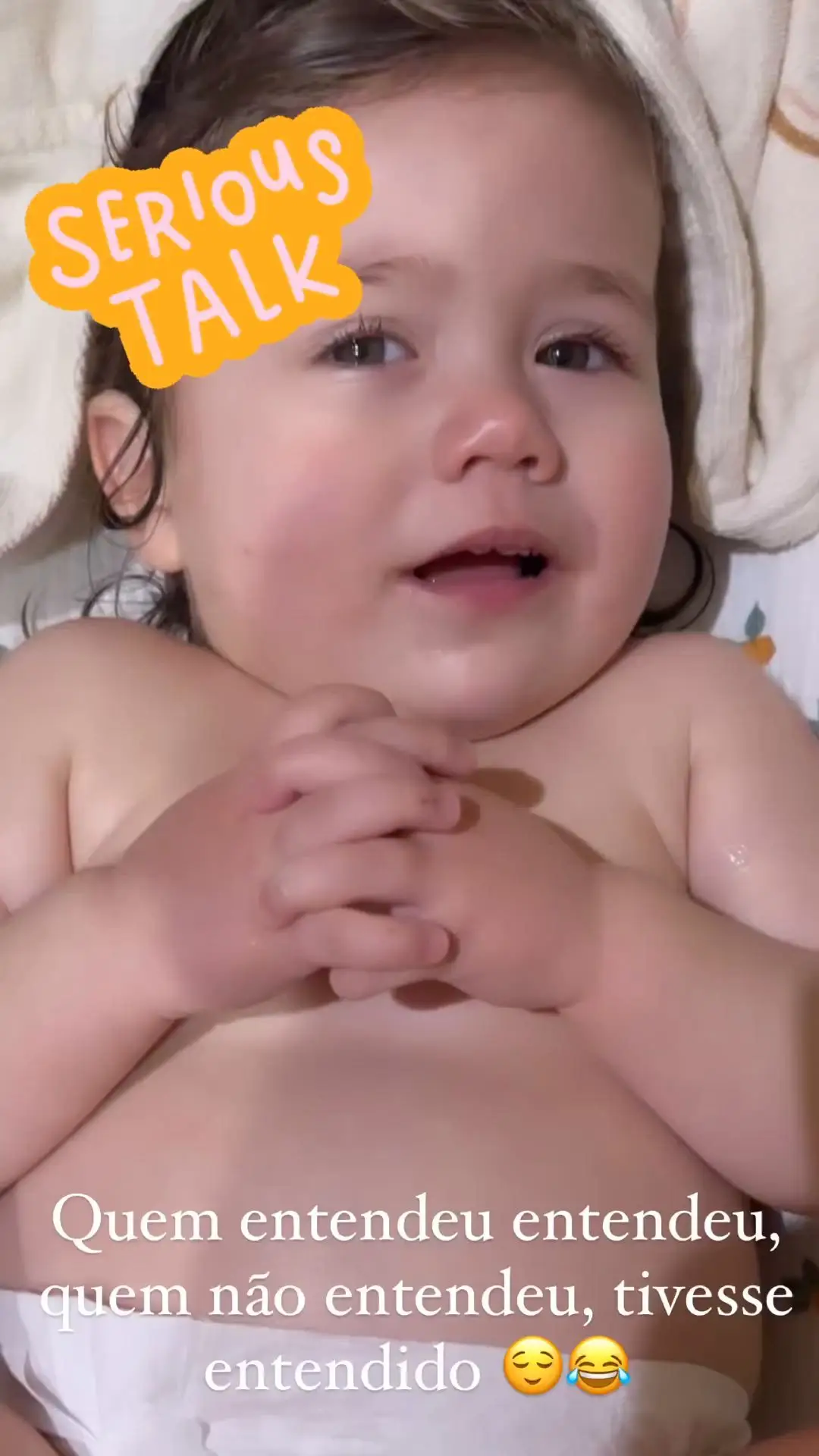 Serão estas as primeiras palavras da filha de Marta Melro? Assista ao vídeo